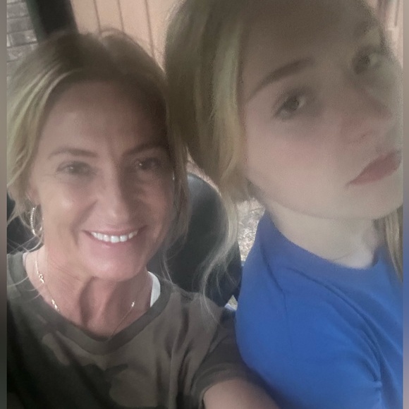 Meet your Posher, Amy - Picture 5 of 9